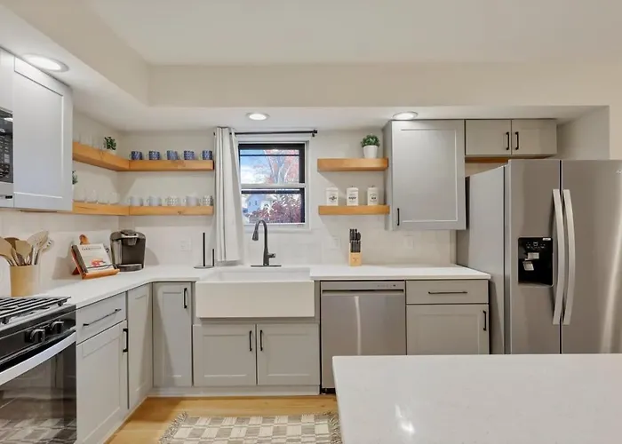 Holiday home Gahanna - 4 Bed 2 Bath - Intel *